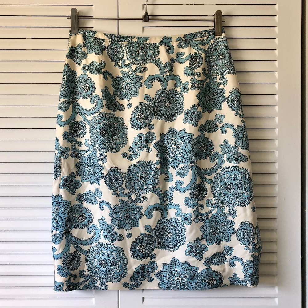 Ann Taylor Skirt - White Blue Paisley Print - Silk - Small
